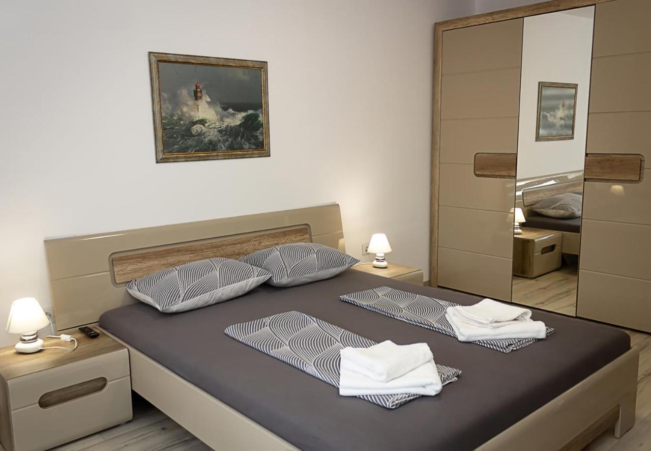 Apartment Lilia Каварна Екстериор снимка