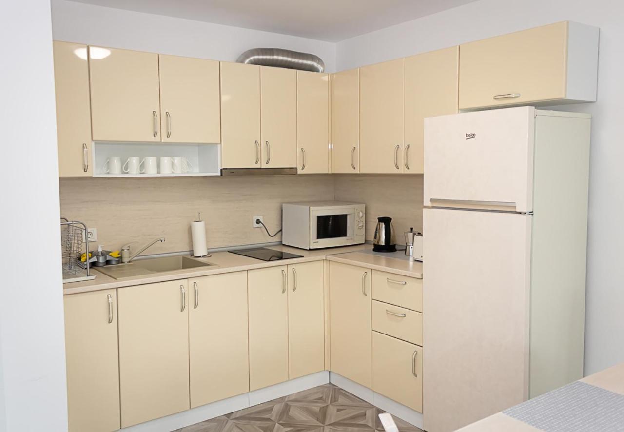 Apartment Lilia Каварна Екстериор снимка